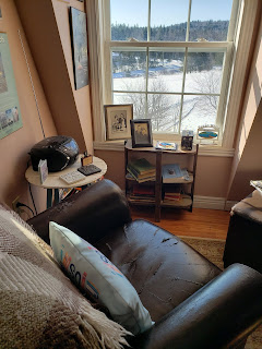 my%2Bold%2Bbrown%2Bchair.jpeg
